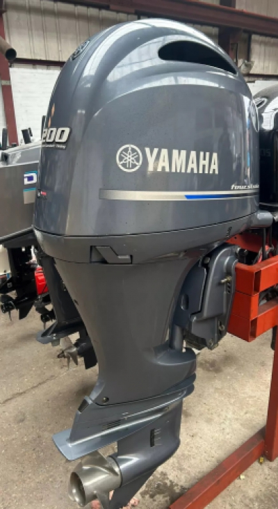 2014 YAMAHA 200HP 4 STROKE EXTRA LONG XL 25" F200GETX OUTBOARD FLY BY WIRE! WITH FULL REMOTES RIGGING KIT 760 Hours image