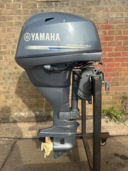 25HP YAMAHA F25 4 STROKE ELECTRICSTART LONG SHAFT 4 STROKE OUTBOARD with REMOTES image